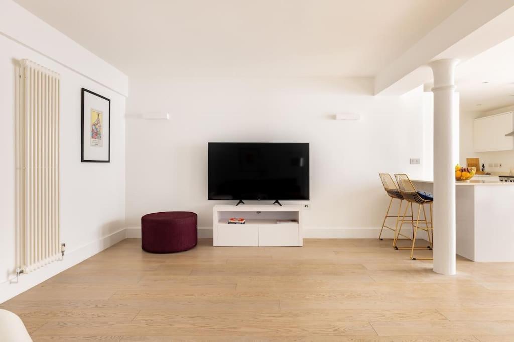 Wild Roses Serviced Apartments - Borough Лондон Экстерьер фото